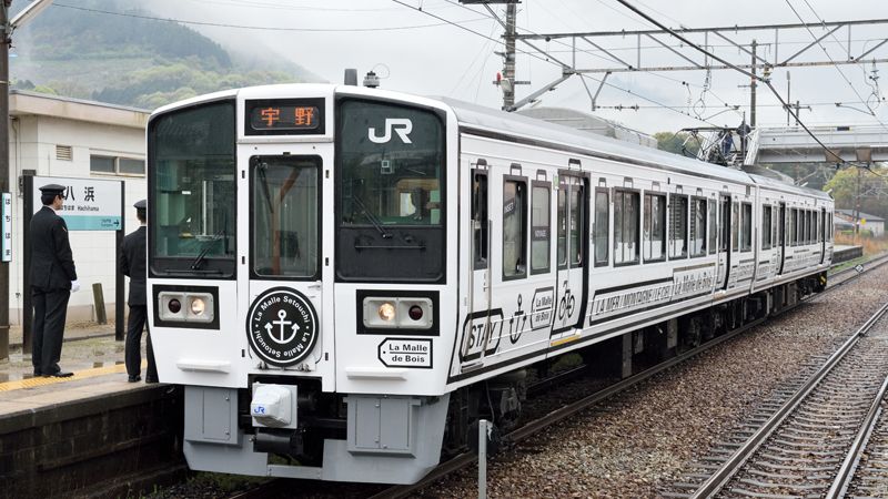 Jr西日本が観光列車を2本同時投入する狙い 特急 観光列車 東洋経済オンライン 経済ニュースの新基準