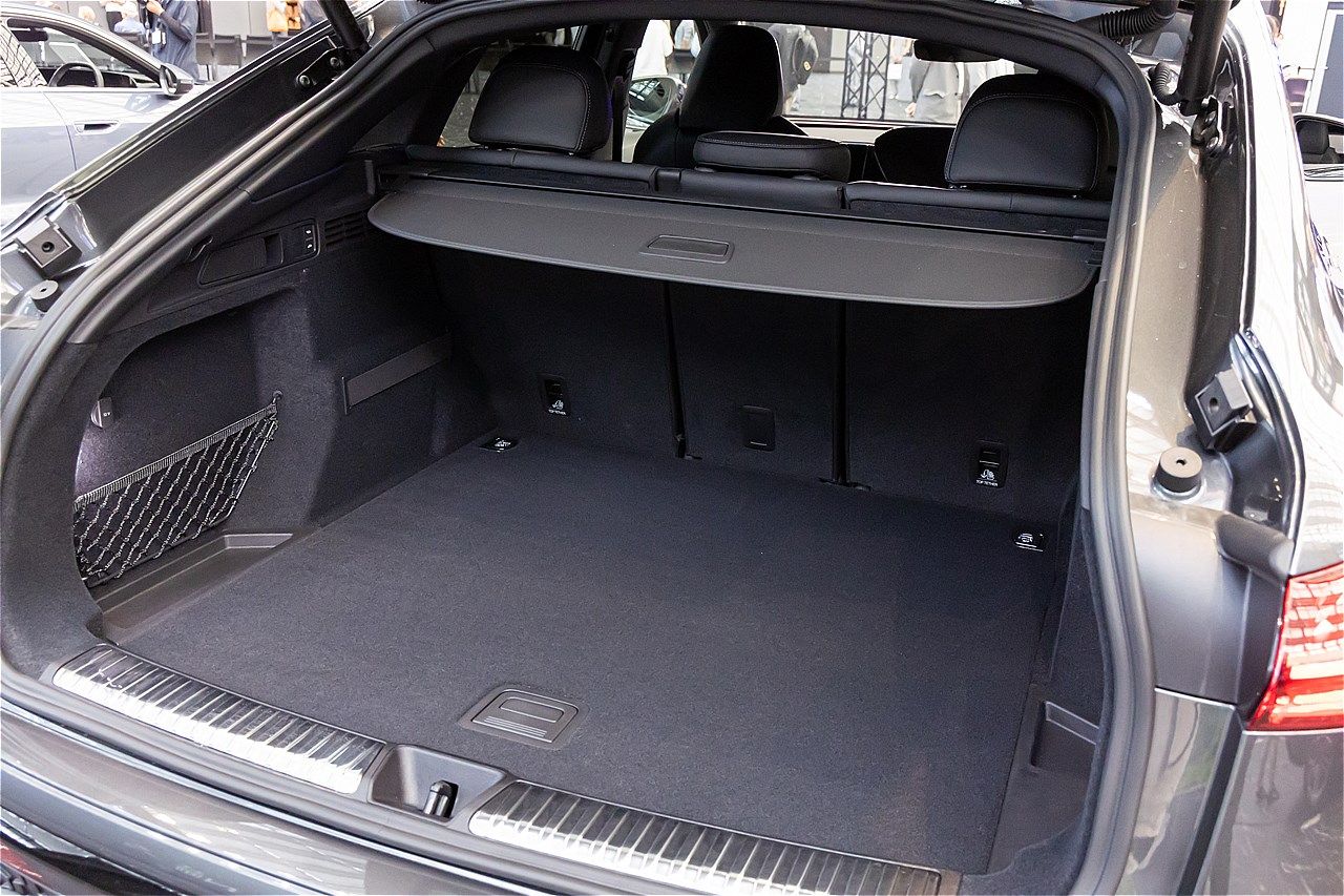 アウディの新型「Q5/Q5スポーツバック」（写真：三木 宏章）