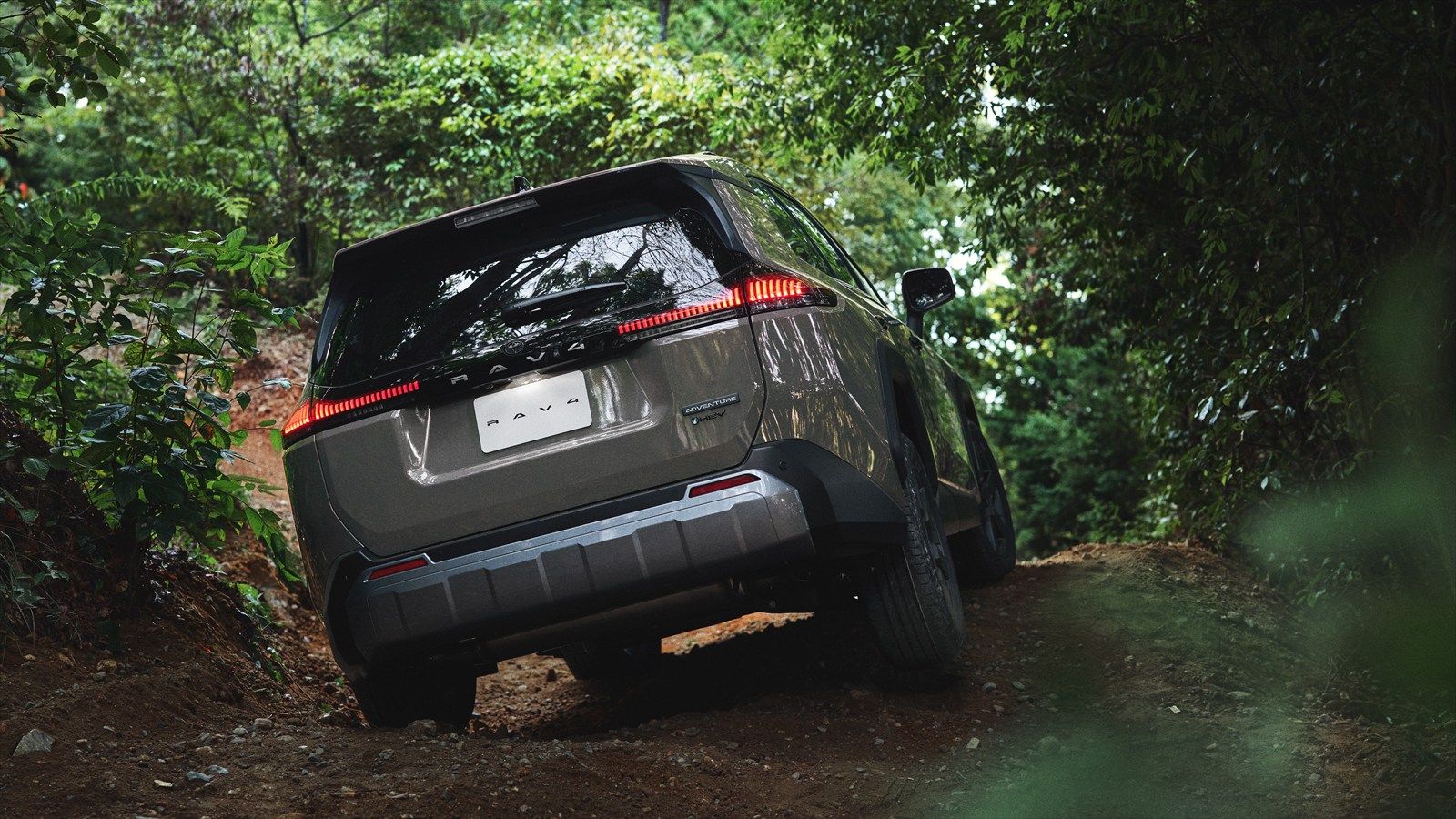 6代目トヨタ「RAV4」（写真：トヨタ自動車）