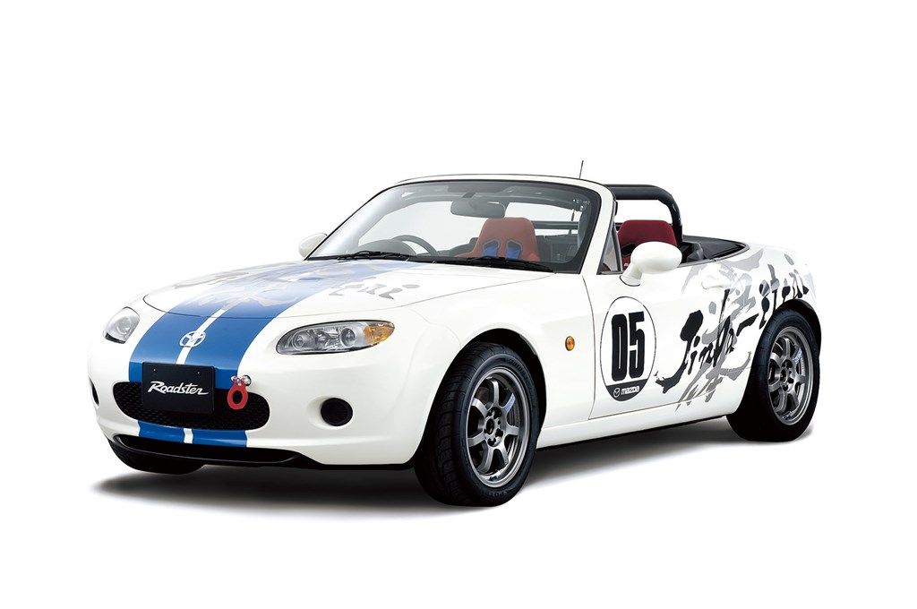 マツダの3代目「ロードスター（NC1）」（写真：マツダ）