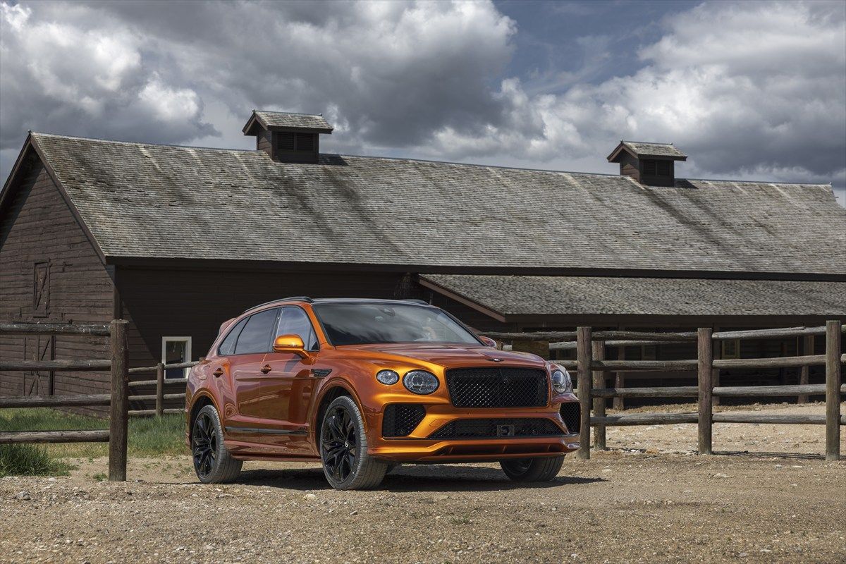 ベントレー ベンテイガ・スピード（写真：Bentley Motors）