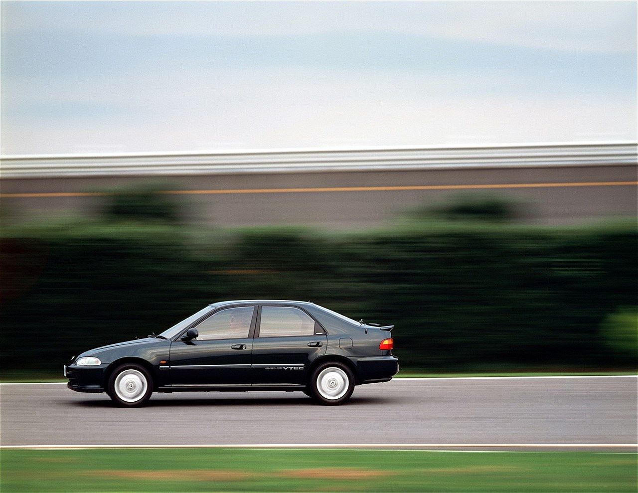 ホンダのEG型シビック（写真：本田技研工業）