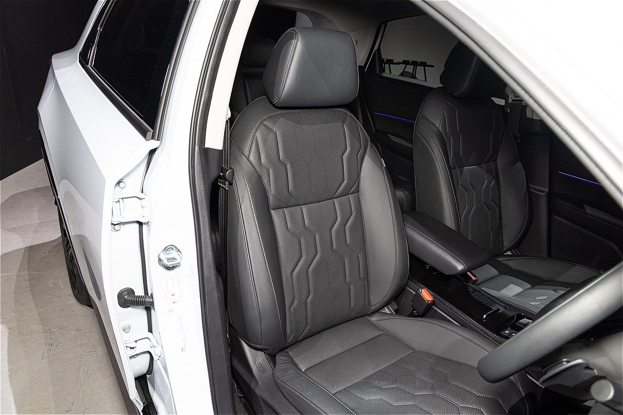 ホンダが2026年春発売を予定している新型BEV「インサイト」（写真：三木 宏章）