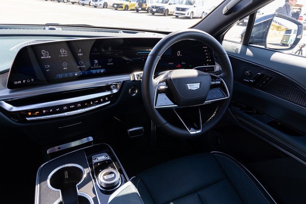 キャデラック「リリック スポーツ」（写真：三木 宏章）