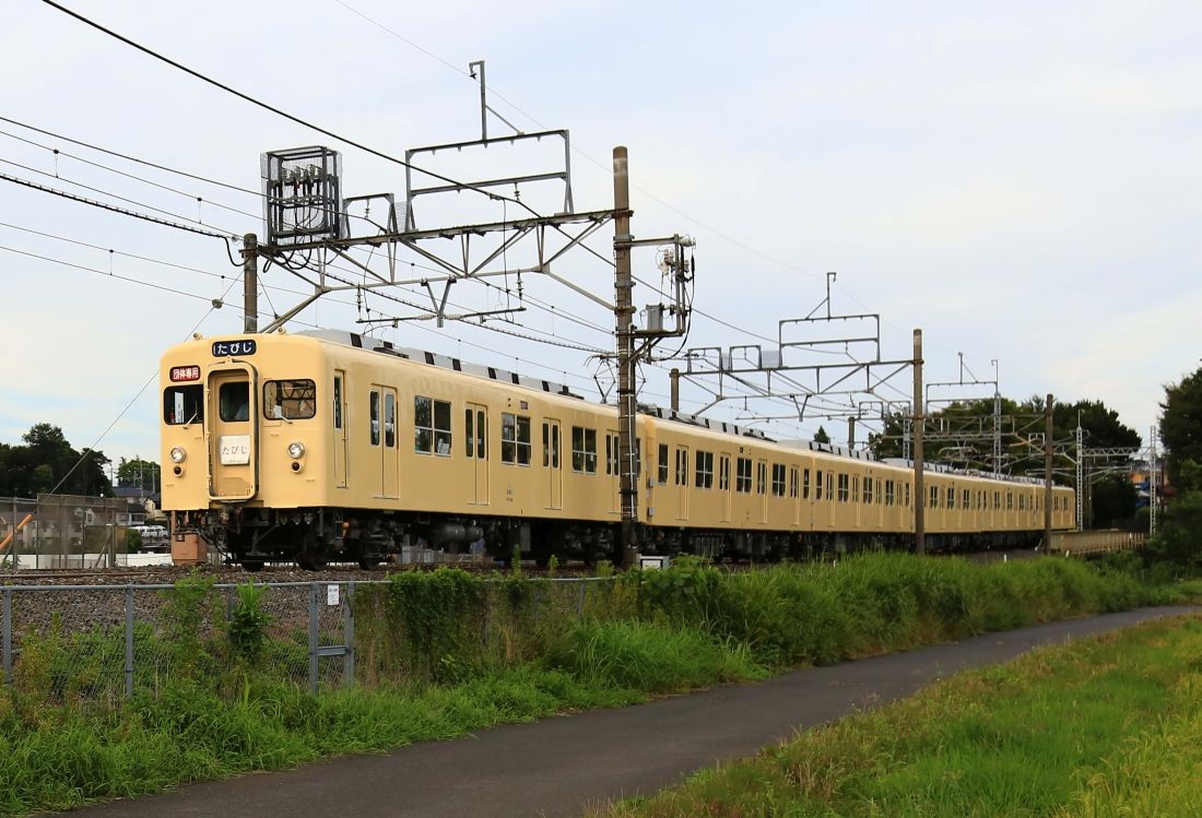 1974年に導入されたセイジクリーム1色の塗装（写真：東武博物館）