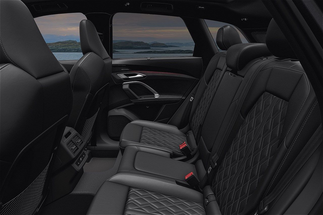 アウディの新型「Q5」（写真：アウディ ジャパン）