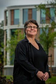 アイリス・ファン・ローイ