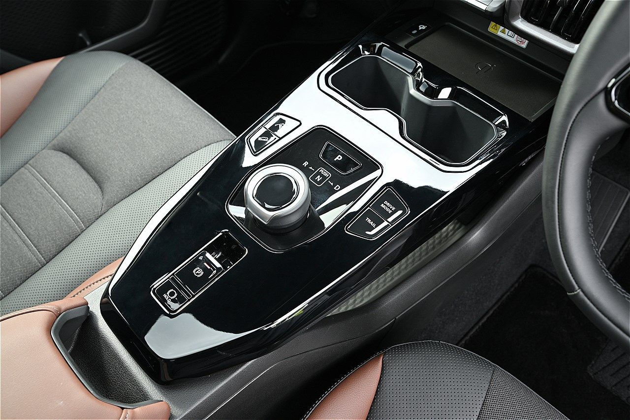 スズキの新型「eビターラ プロトタイプ」（写真：スズキ）