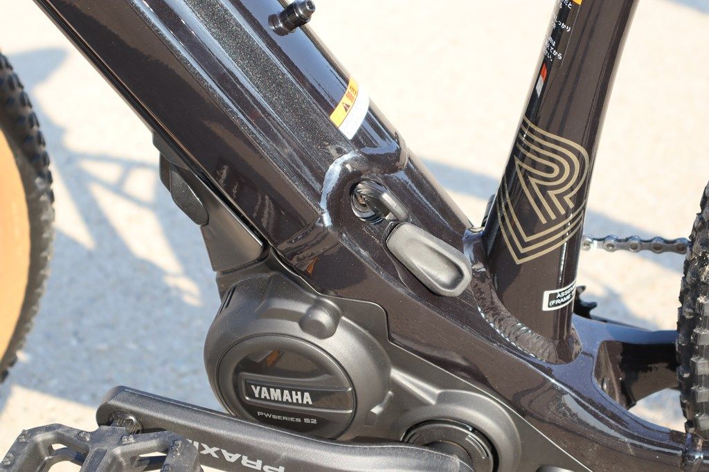 ヤマハの新型スポーツ電動アシスト自転車「クロスコアRV」（写真：筆者撮影）