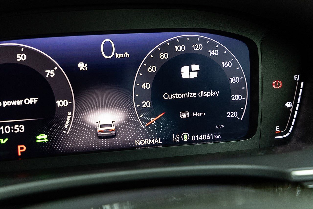 タイで試乗したホンダ「シビック e:HEV RS」（写真：筆者撮影）