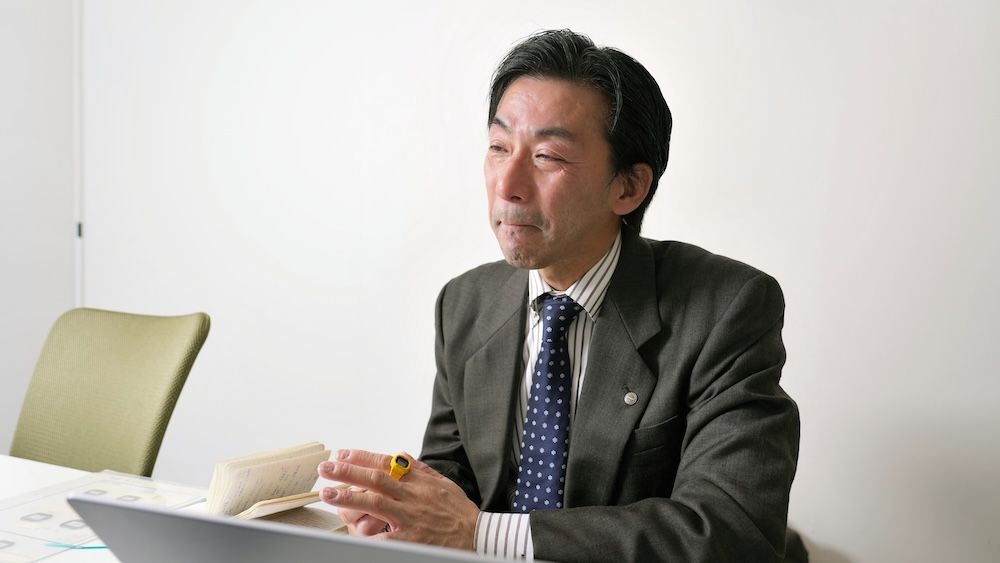 指にはもちろんG-SHOCK nano（撮影：梅谷秀司）