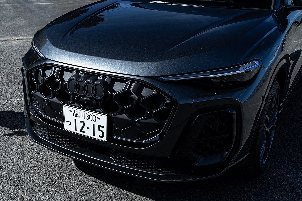 アウディの新型「SQ5スポーツバック」（写真：三木 宏章）