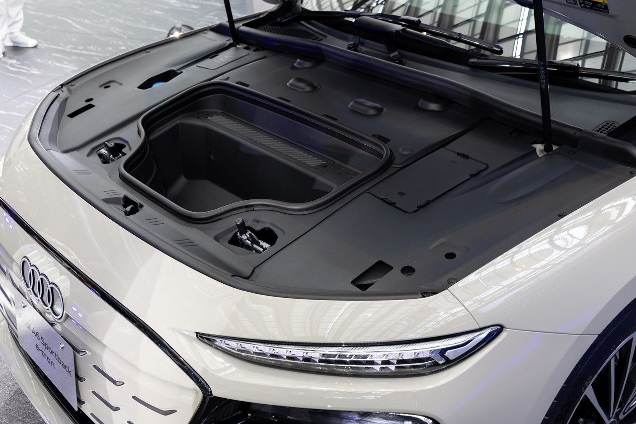 アウディ「A6 e-tron」シリーズおよび発表会の様子（写真：三木 宏章）