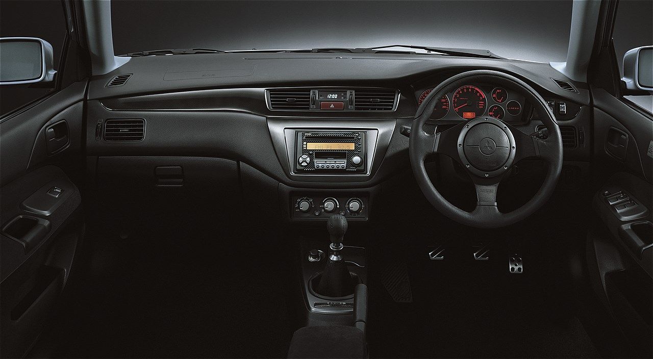 三菱「ランサーエボリューションⅨ」（写真：三菱自動車）