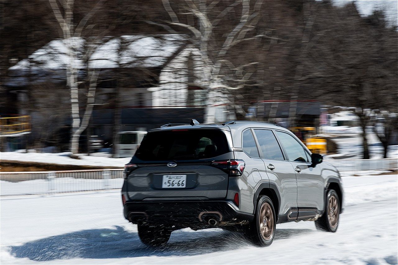 スバル「フォレスター」雪上試乗会の様子（写真：三木 宏章）