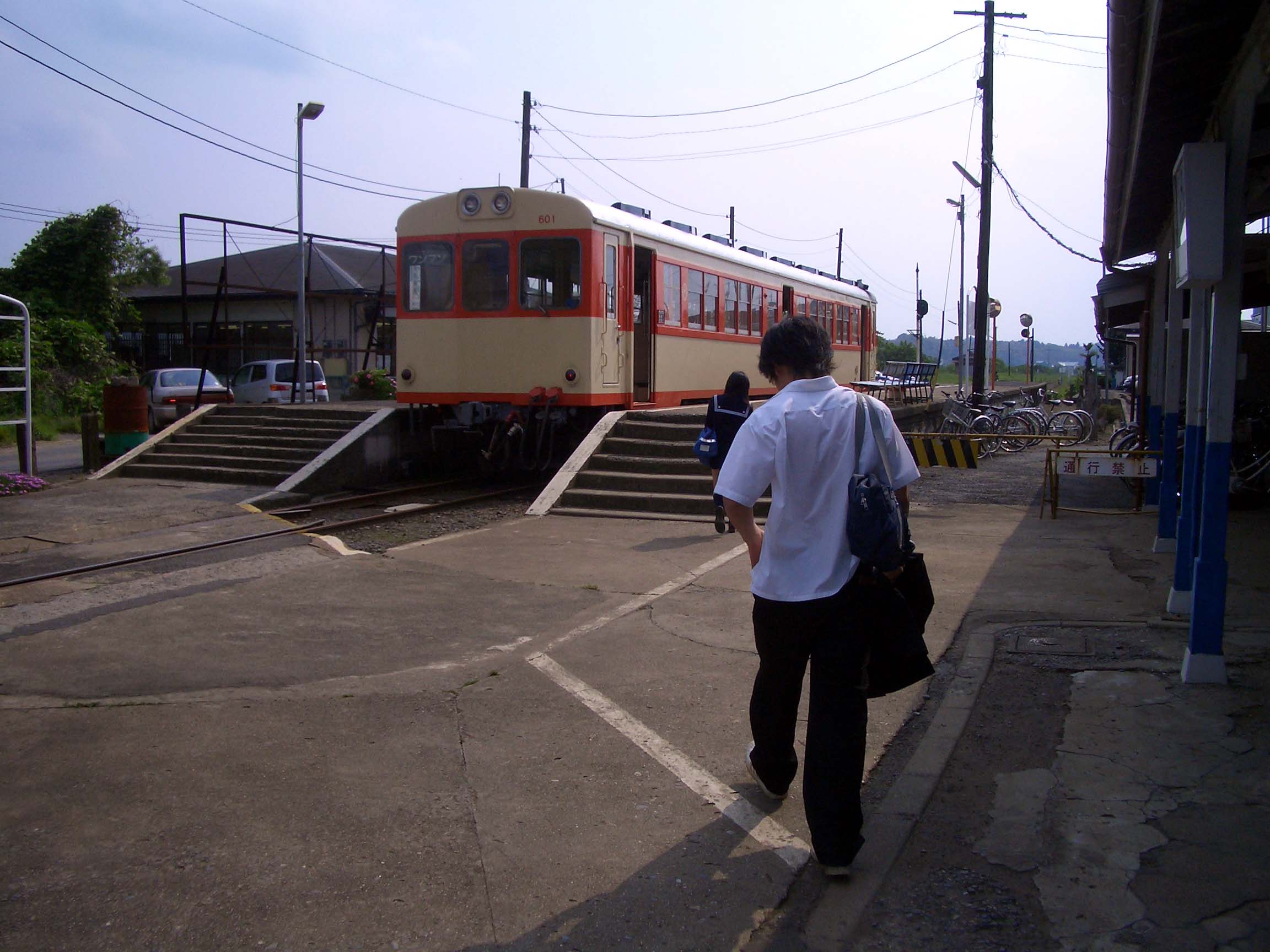 鹿島鉄道鉾田線の終点だった鉾田駅。キハ601が停車中（撮影：南正時）