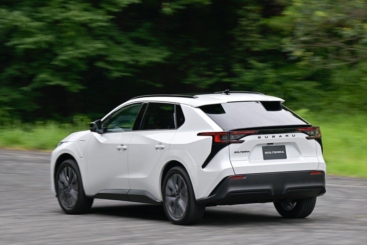 スバル ソルテラ改良型（写真：SUBARU）