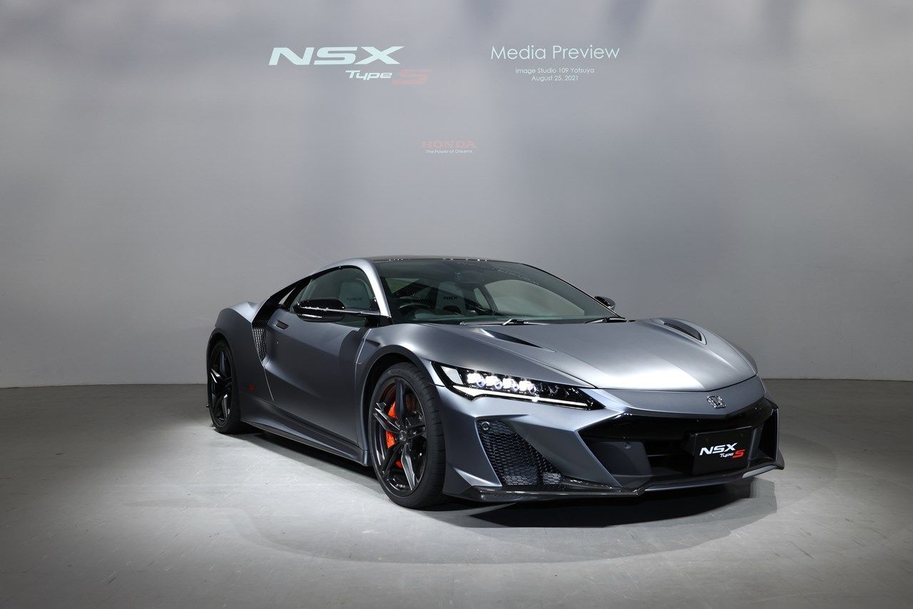 世界限定350台、日本では限定30台で販売されるホンダ「NSX タイプS」（撮影：尾形文繁）