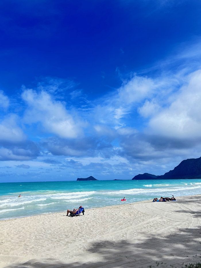 米空軍の敷地内にあり週末のみ一般開放されるべロウズビーチ。美しいが空いている穴場だ（筆者撮影）