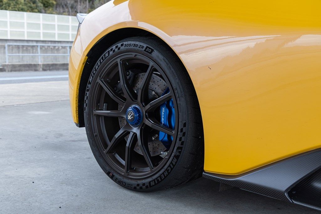 マセラティの最新モデル「GT2ストラダーレ」（写真：三木 宏章）