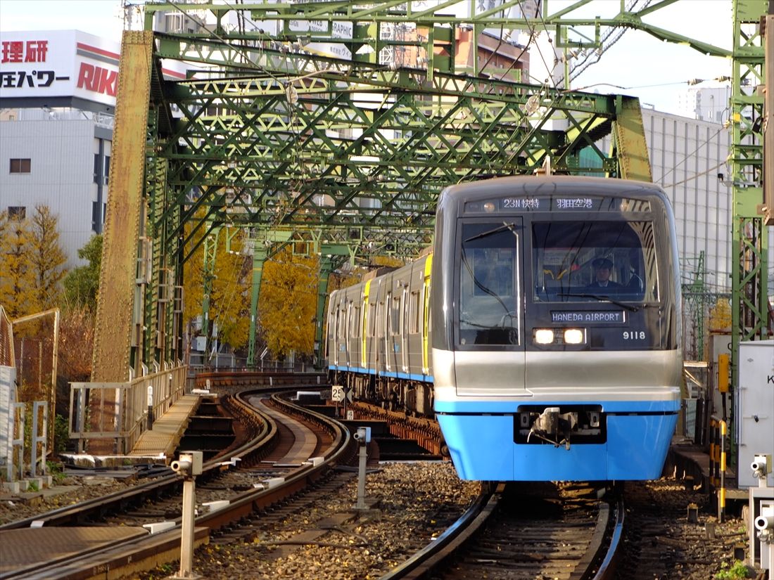 北総鉄道の9100形。「C-Flyer」の愛称がある（撮影：南正時）