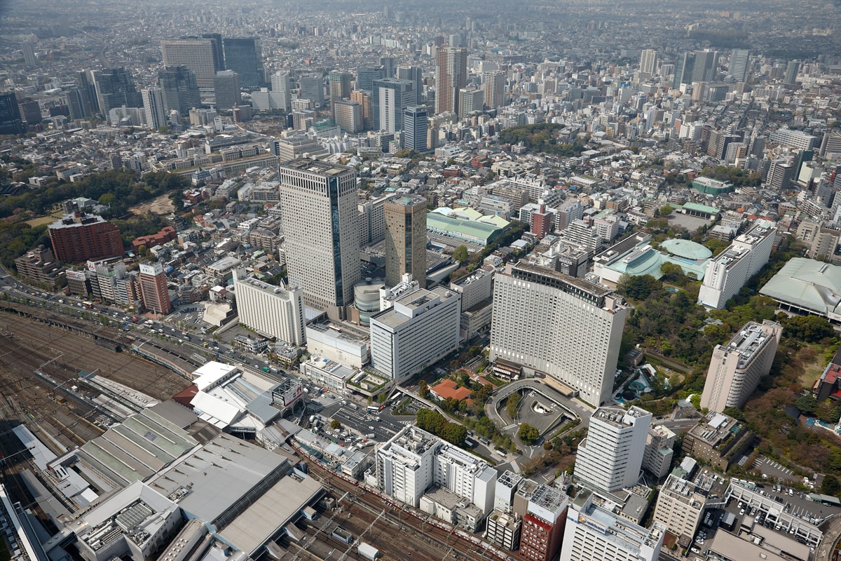 ホテルパシフィック東京は商業施設「シナガワグース」に改装。当時の品川駅西口（写真：京急電鉄）