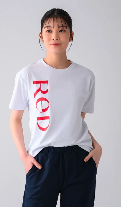 クールネック半袖（ロゴあり）（『ReD』公式HPより）