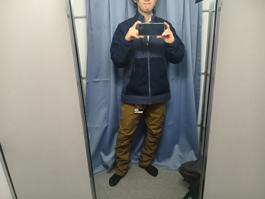 XShelterのパンツもある（筆者撮影）