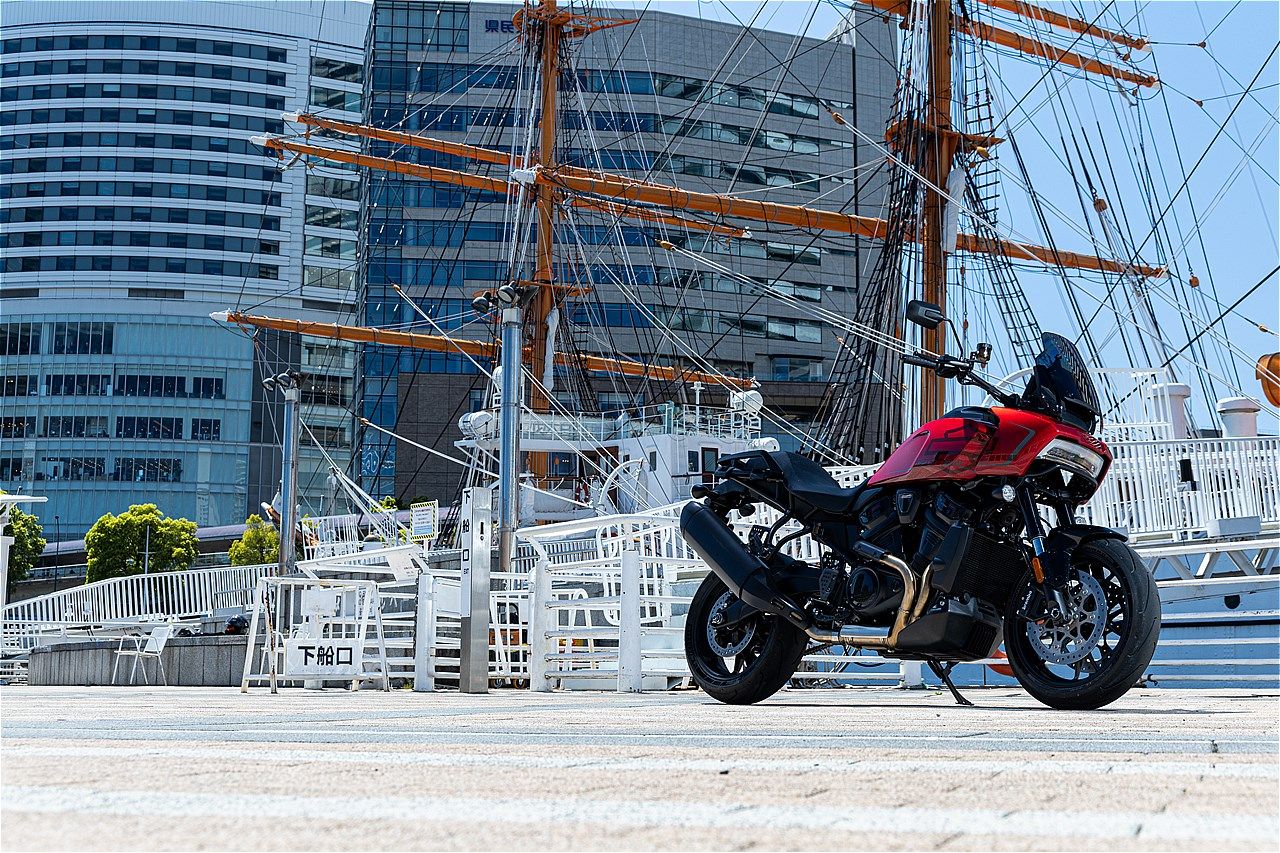 ハーレーダビッドソン「パンアメリカ1250ST」（写真：三木 宏章）