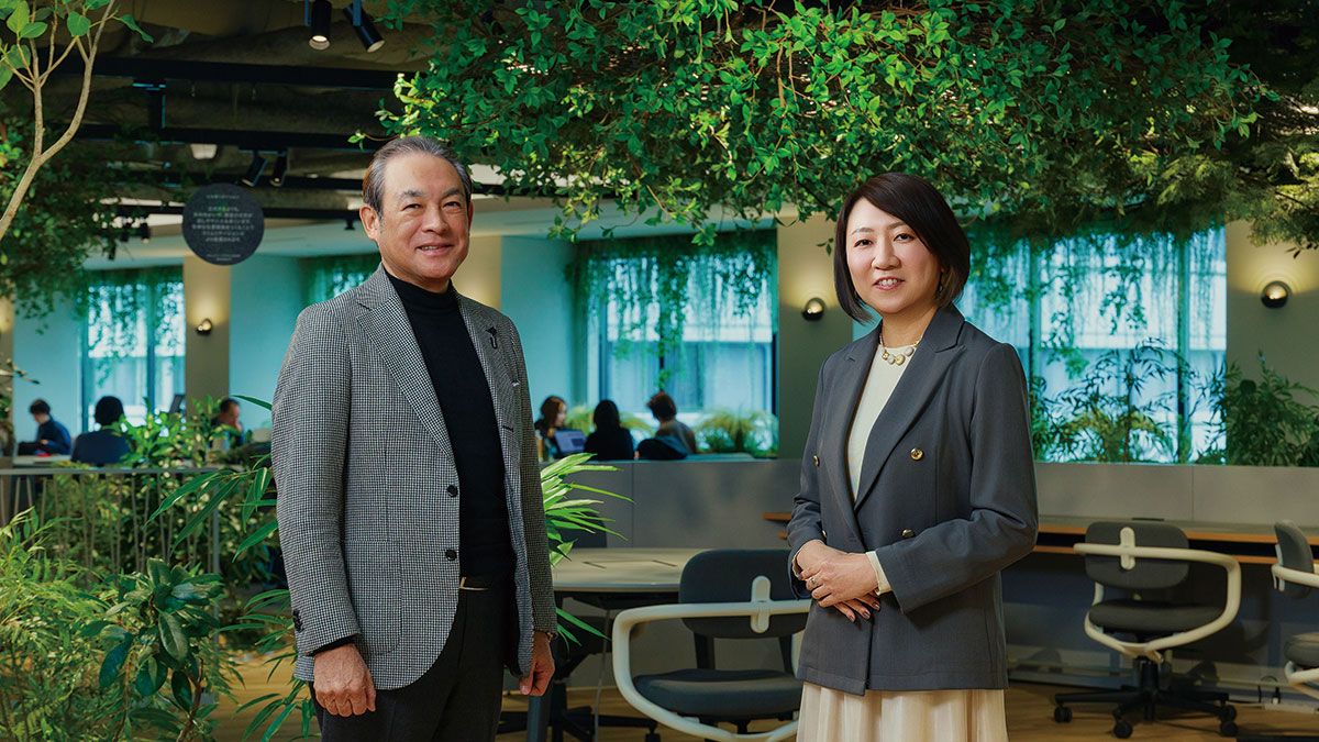 左から、オカムラ 取締役 専務執行役員 オフィス環境事業本部長 河野 直木氏、オカムラ 働き方コンサルティング事業部 ワークデザイン研究所 所長 森田 舞氏