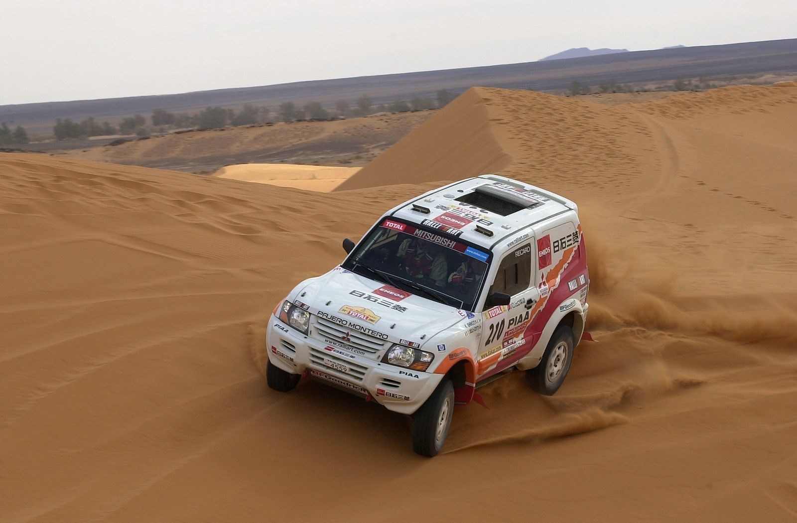 「パジェロ」パリダカ出場車（写真：三菱自動車工業）