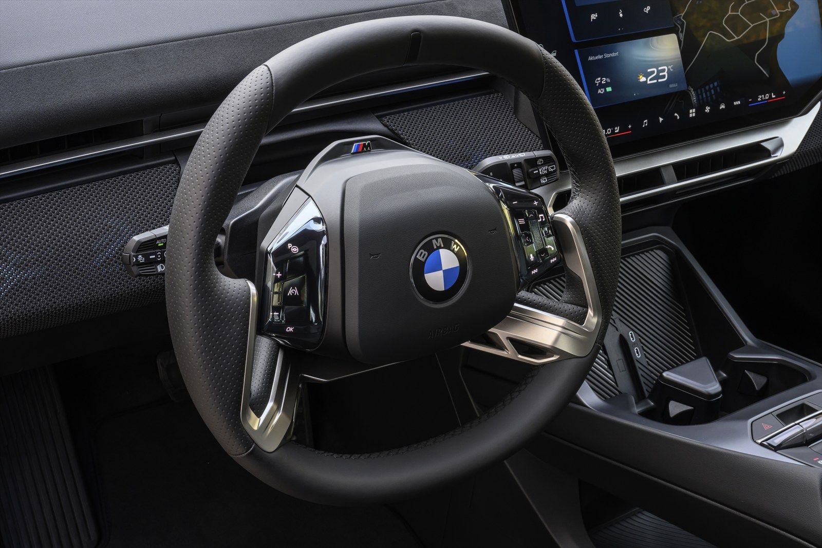 BMW iX3（写真：BMW）