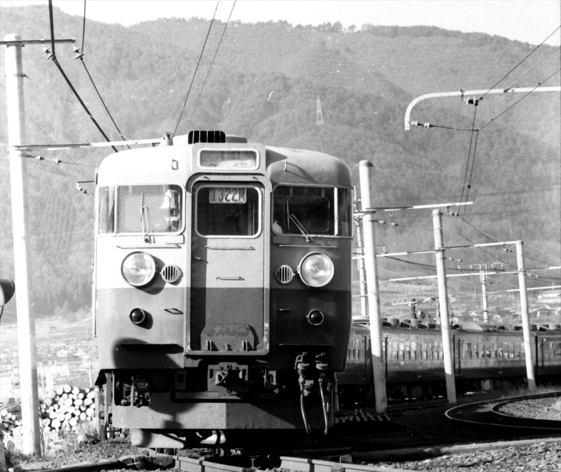 165系の急行「アルプス」は中央東線の看板列車の1つだった（撮影：南正時）