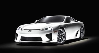 2010年発売のレクサス「LFA」（トヨタ自動車）