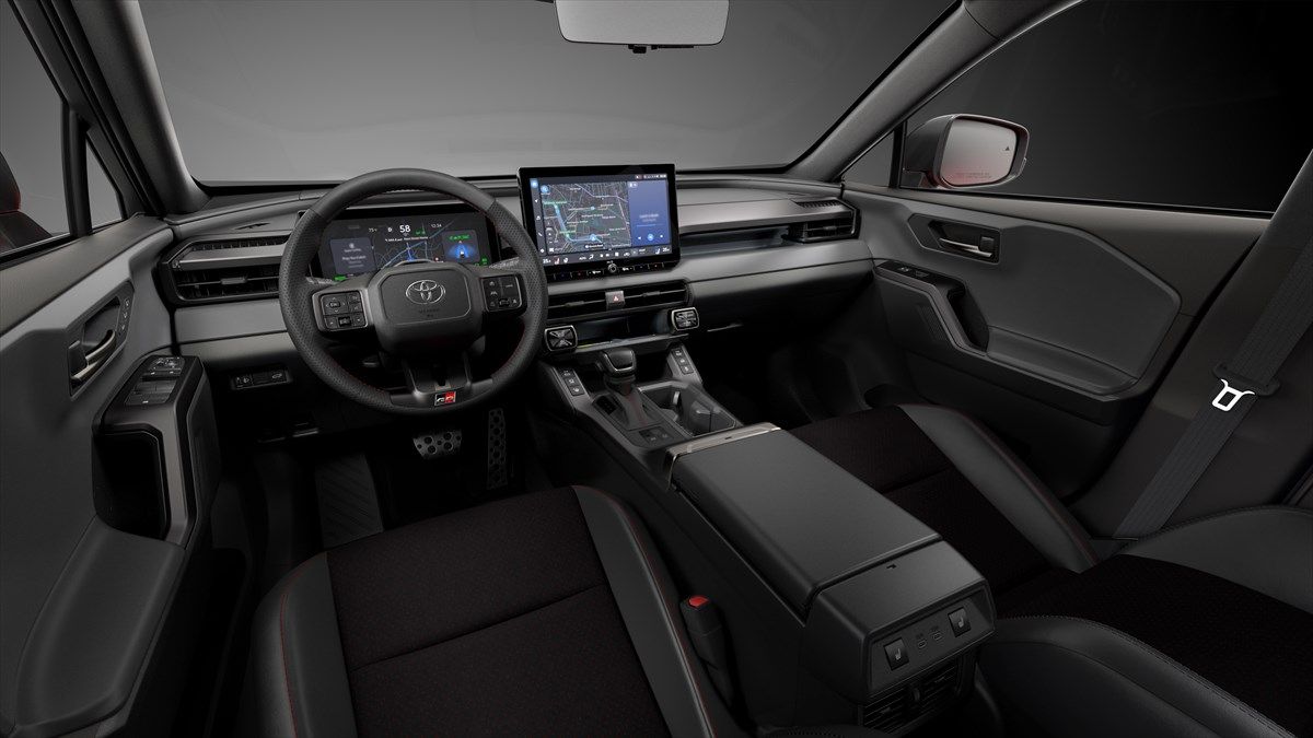トヨタ RAV4（写真：トヨタ自動車）