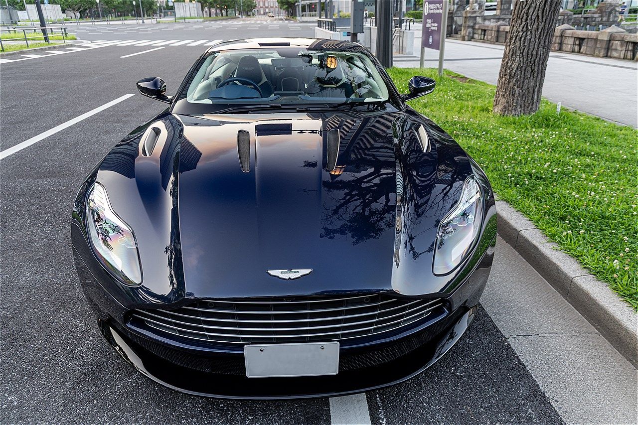 アストンマーティン「DB11」（写真：三木 宏章）