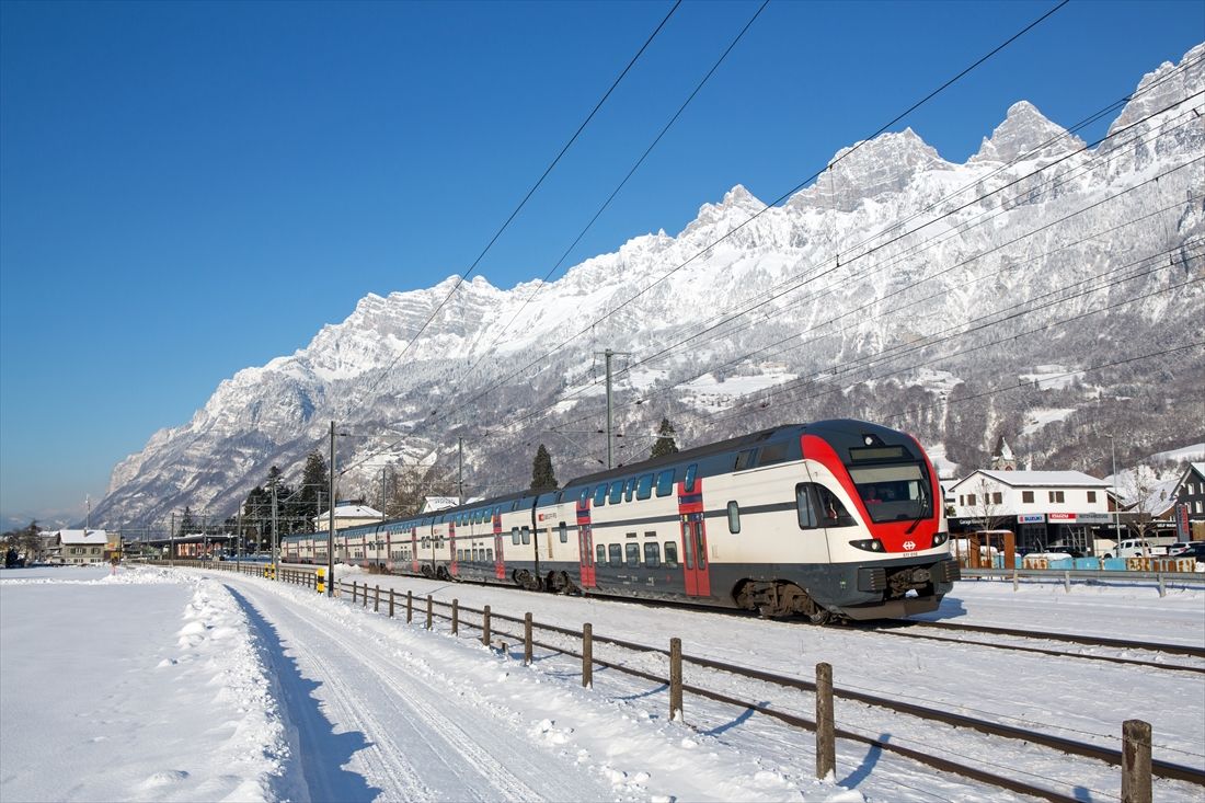 スイスの2階建て近郊電車（写真：©SBB CFF FFS）