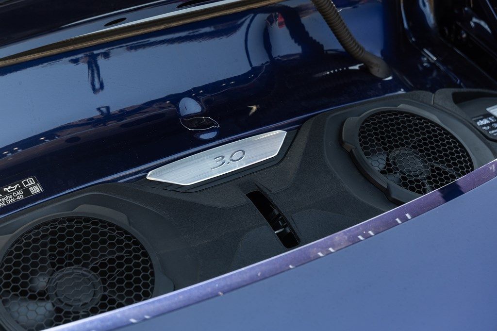 ポルシェ「911カレラT」（写真：三木 宏章）