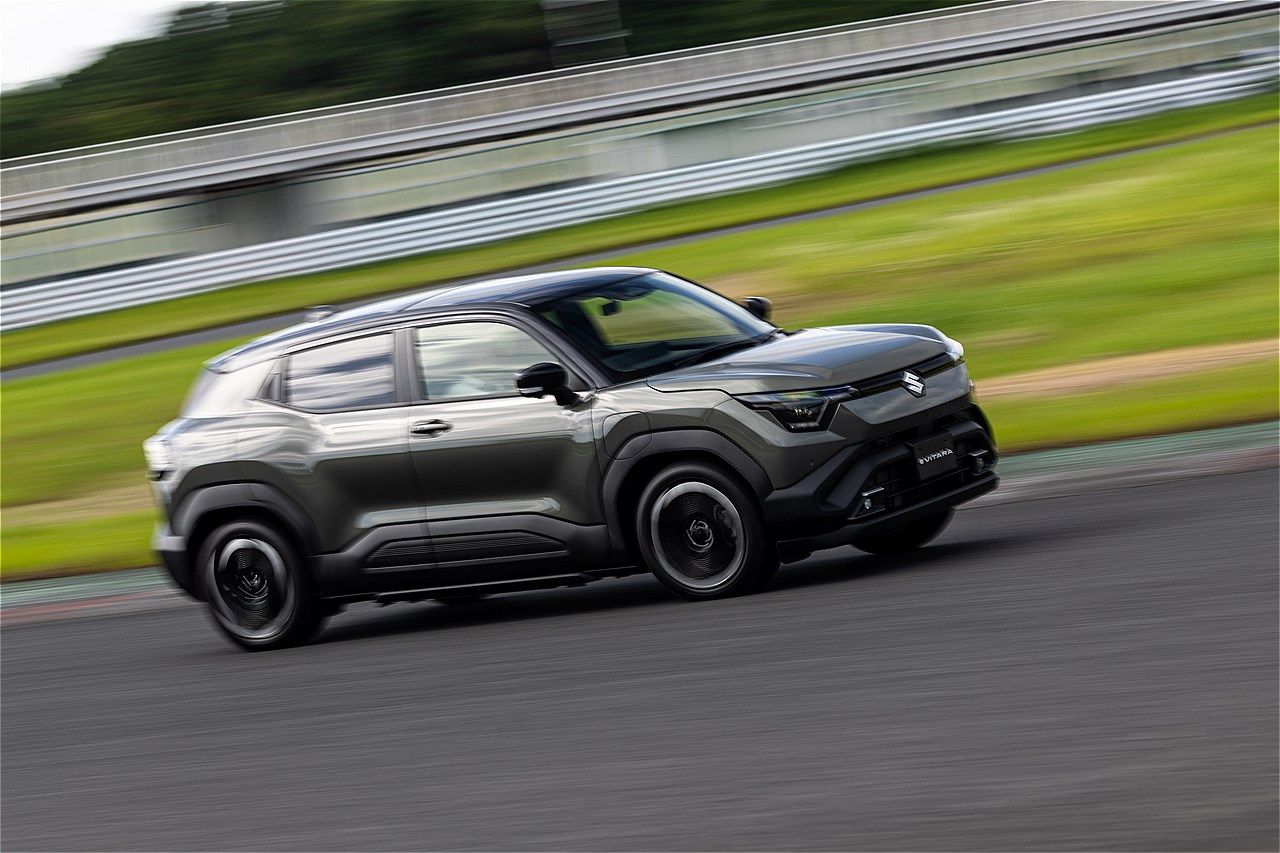 スズキの新型「eビターラ プロトタイプ」（写真：三木 宏章）
