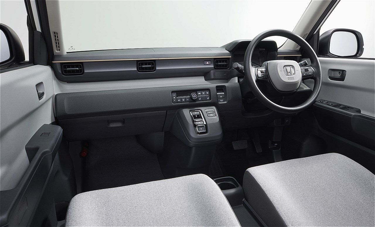 ホンダの新型軽乗用EV「N-ONE e:」（写真：本田技研工業）