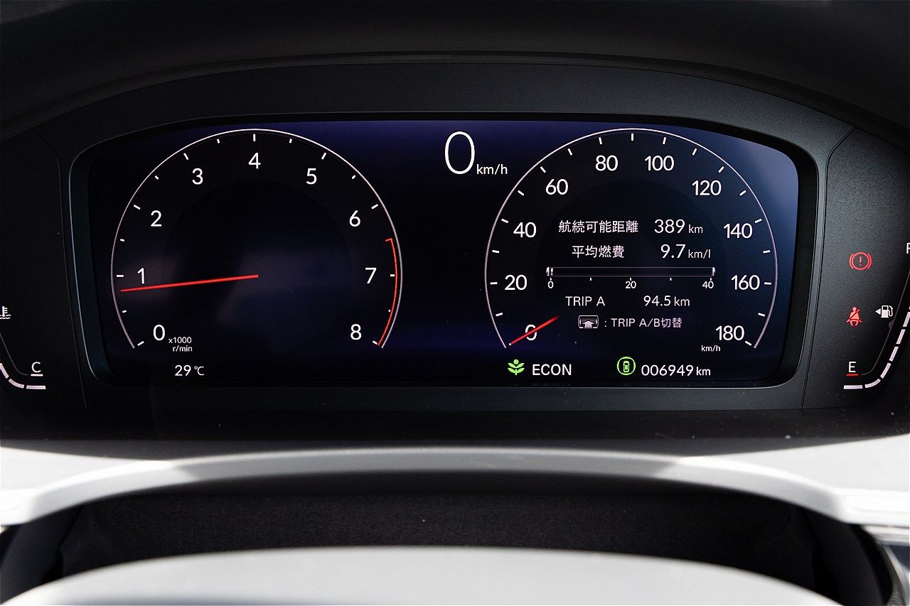 日本仕様のホンダ「シビックRS」（写真：筆者撮影）