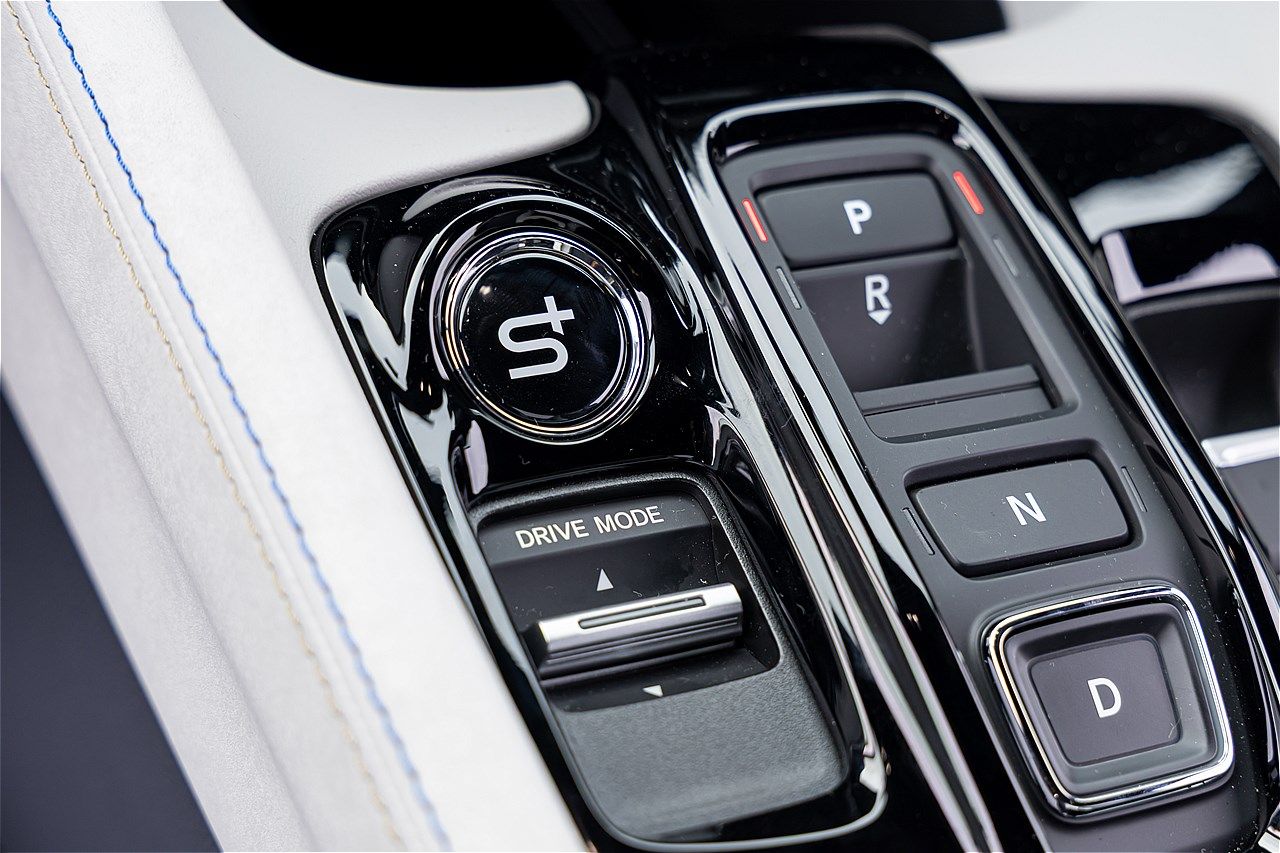 ホンダの新型「プレリュード」（写真：三木 宏章）