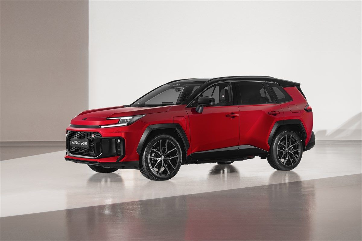 トヨタ RAV4（写真：トヨタ自動車）