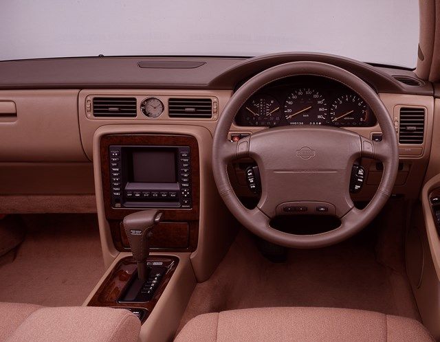 1991年、日産の2代目シーマ（写真：日産自動車）