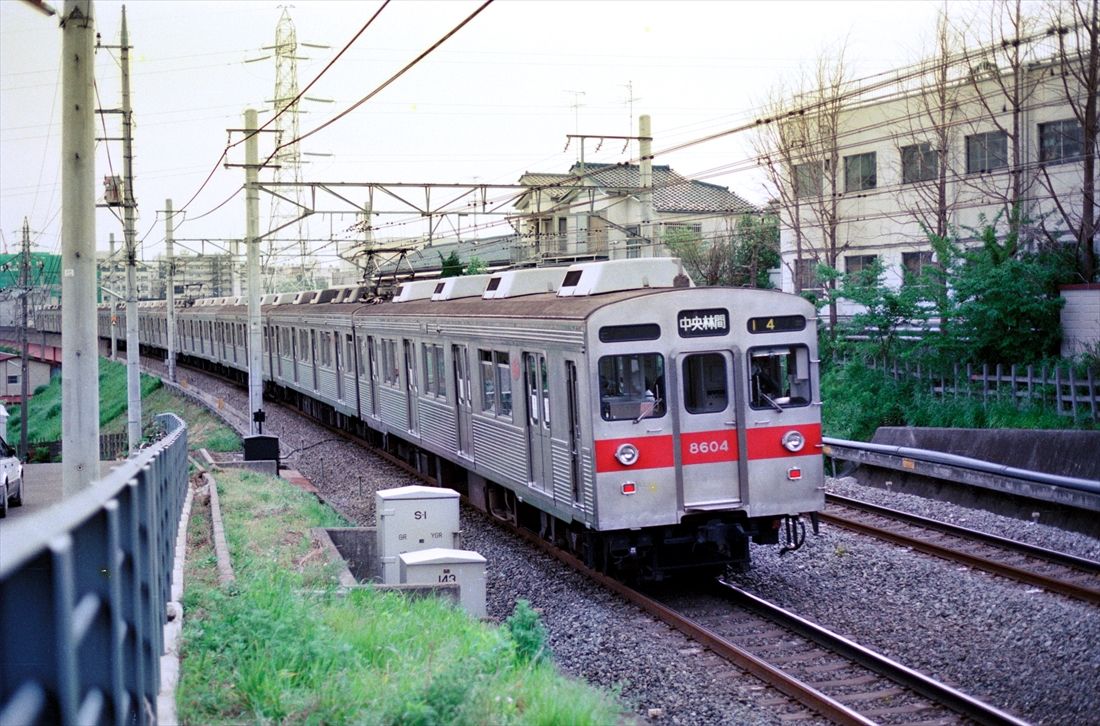 画像 | 東急線､懐かしい｢ギラギラのステンレス車｣時代 緑の旧型