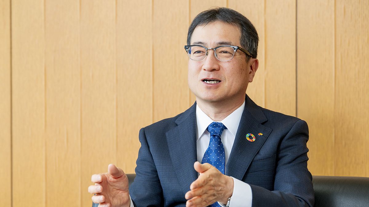 南海電気鉄道 代表取締役社長 兼 COO 岡嶋 信行氏のインタビューカット