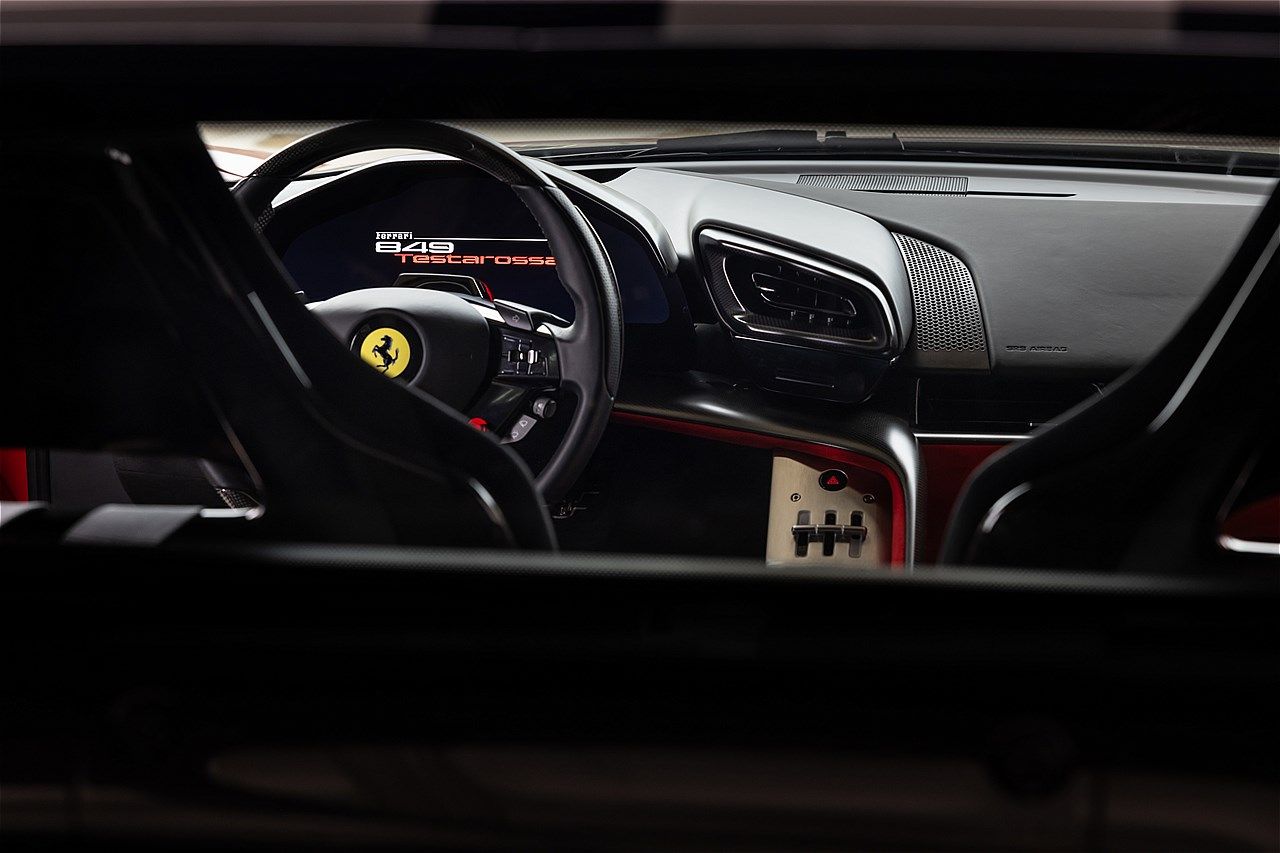 フェラーリの新型車「849テスタロッサ」（写真：Ferrari Japan）