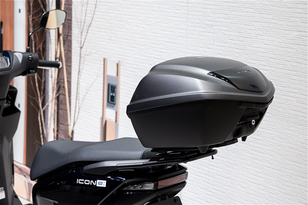 原付一種のホンダ新型電動スクーター｢アイコンe:｣（写真：三木 宏章）