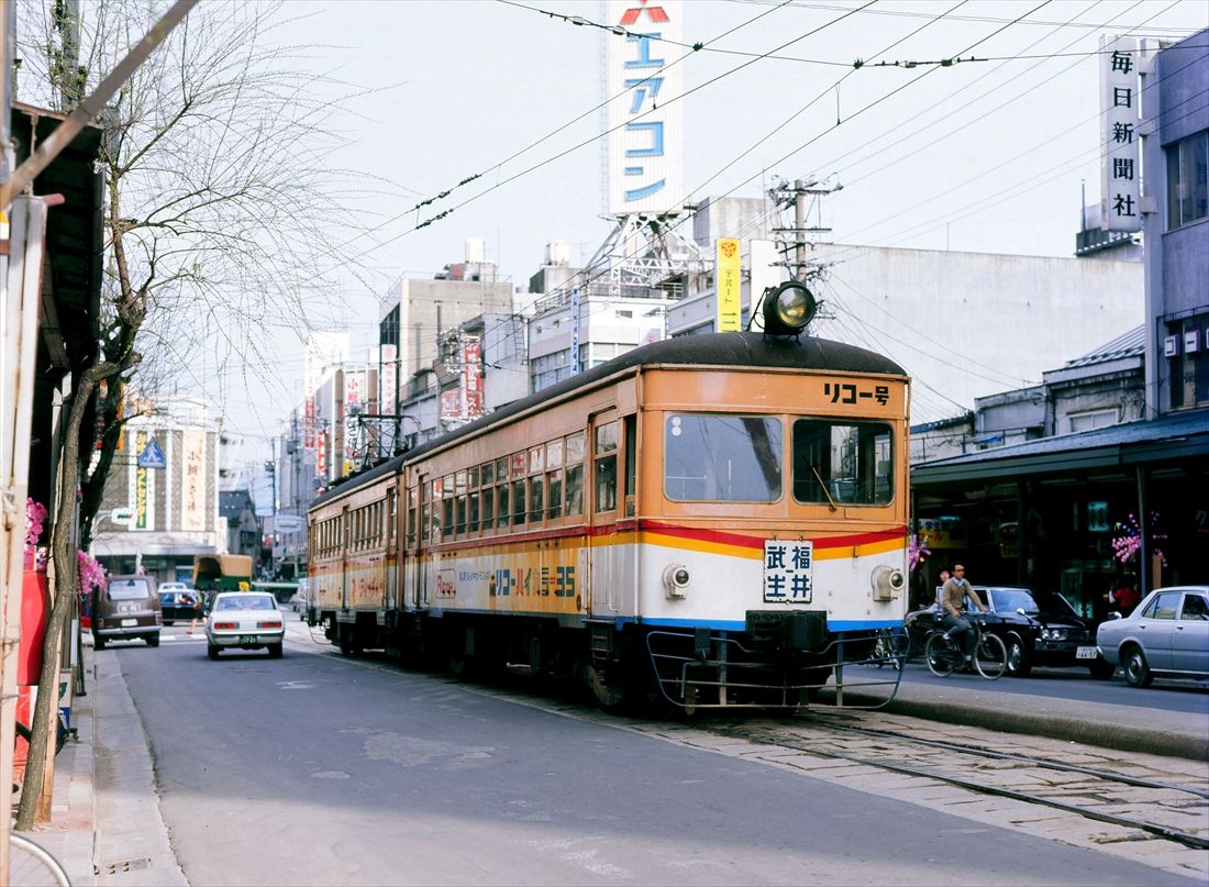 福井市内の路面を走る140形＝1970年（撮影：南正時）