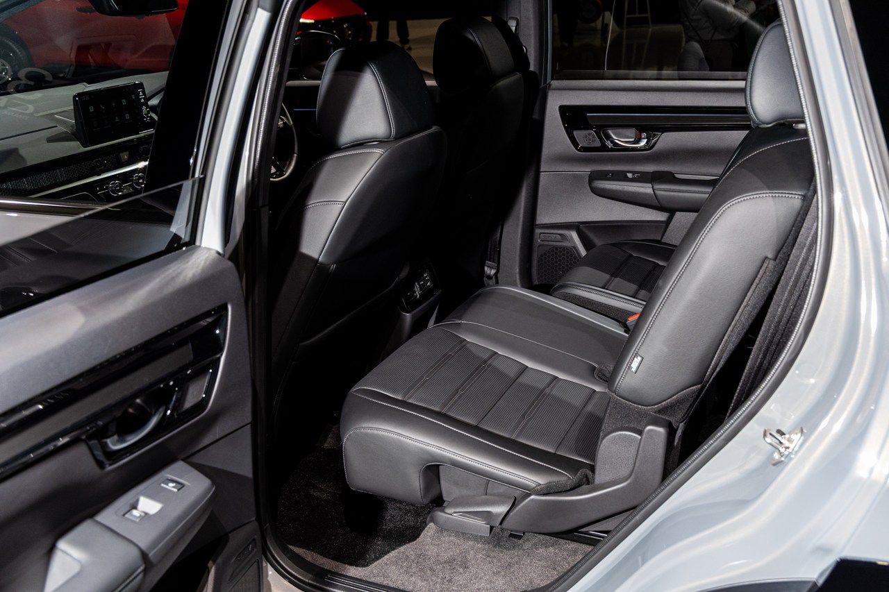 ホンダ新型「CR-V e:HEV」（写真：三木 宏章）